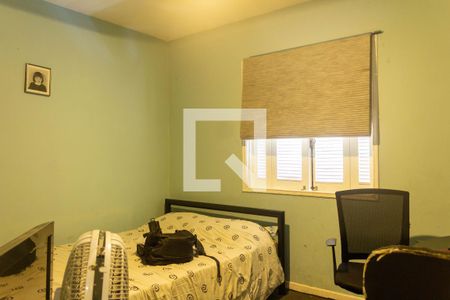 Casa à venda com 172m², 5 quartos e 5 vagas Casa à venda com 172m², 5 quartos e 5 vagasQuarto 3