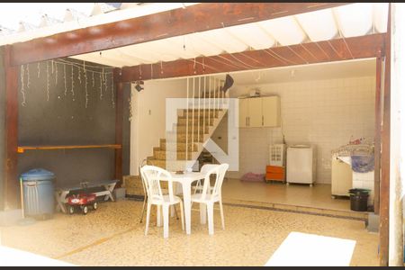 Casa à venda com 172m², 5 quartos e 5 vagas Casa à venda com 172m², 5 quartos e 5 vagasÁrea de Serviço
