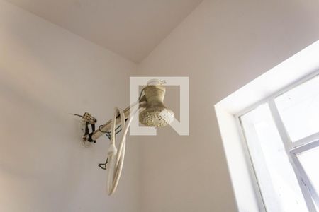 Casa à venda com 172m², 5 quartos e 5 vagas Casa à venda com 172m², 5 quartos e 5 vagasBanheiro de Serviço