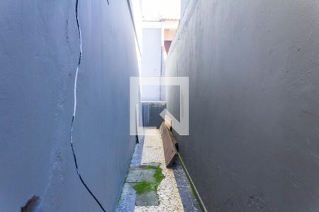 Casa à venda com 172m², 5 quartos e 5 vagas Casa à venda com 172m², 5 quartos e 5 vagasCorredor Lateral