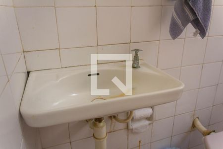 Casa à venda com 172m², 5 quartos e 5 vagas Casa à venda com 172m², 5 quartos e 5 vagasBanheiro de Serviço