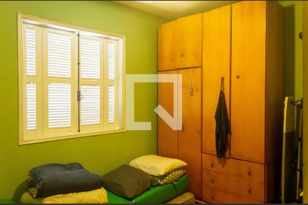 Casa à venda com 172m², 5 quartos e 5 vagas Casa à venda com 172m², 5 quartos e 5 vagasQuarto 2