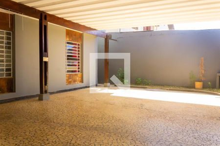 Casa à venda com 172m², 5 quartos e 5 vagas Casa à venda com 172m², 5 quartos e 5 vagasGaragem
