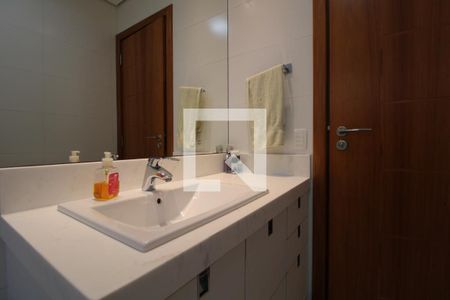 Casa à venda com 344m², 5 quartos e 4 vagasBanheiro