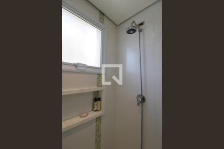 Casa à venda com 344m², 5 quartos e 4 vagas Casa à venda com 344m², 5 quartos e 4 vagasBanheiro