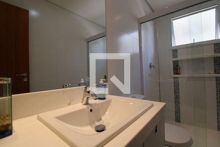 Casa à venda com 344m², 5 quartos e 4 vagasBanheiro