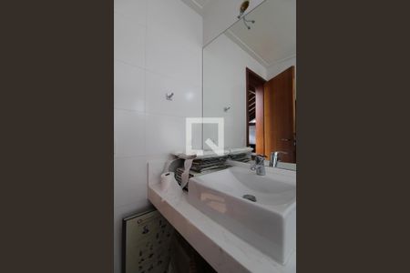 Casa à venda com 344m², 5 quartos e 4 vagasBanheiro