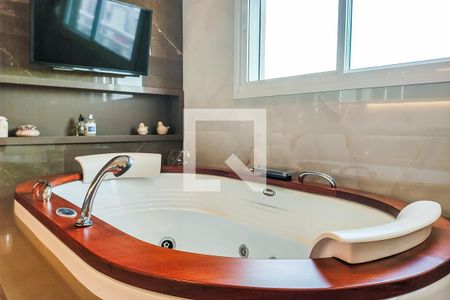 Apartamento à venda com 349m², 4 quartos e 4 vagasBanheiro Suíte Master