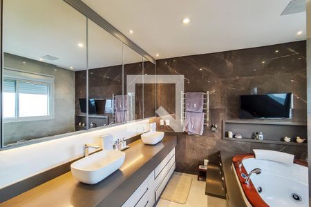 Apartamento à venda com 349m², 4 quartos e 4 vagasBanheiro Suíte Master