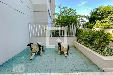 Apartamento à venda com 86m², 3 quartos e 2 vagas Apartamento à venda com 86m², 3 quartos e 2 vagasÁrea Comum - Playground