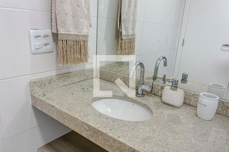 Apartamento à venda com 86m², 3 quartos e 2 vagas Apartamento à venda com 86m², 3 quartos e 2 vagasDetalhe Banheiro da Suite