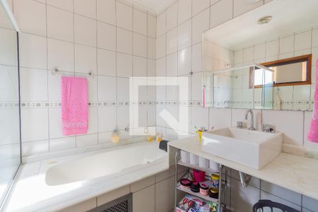 Casa à venda com 300m², 5 quartos e 4 vagasBanheiro da Suíte