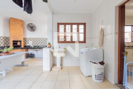 Casa à venda com 300m², 5 quartos e 4 vagasÁrea de Serviço