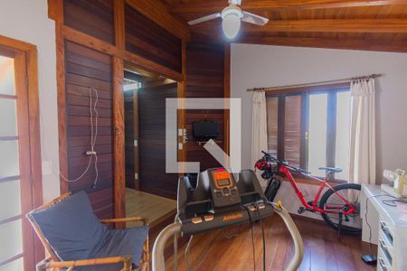 Casa à venda com 300m², 5 quartos e 4 vagasSuíte