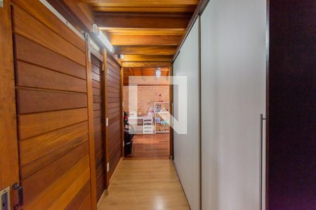 Casa à venda com 300m², 5 quartos e 4 vagasCloset
