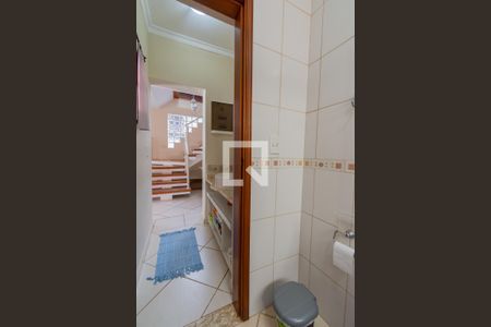 Casa à venda com 300m², 5 quartos e 4 vagasBanheiro Social
