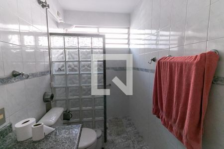Casa à venda com 134m², 3 quartos e 2 vagas Casa à venda com 134m², 3 quartos e 2 vagasBanheiro Social