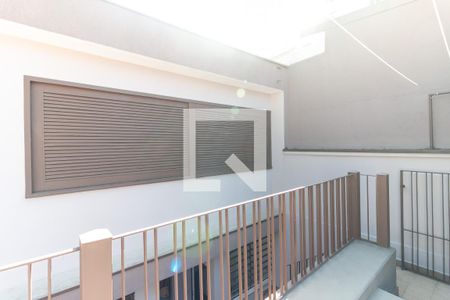 Casa à venda com 134m², 3 quartos e 2 vagas Casa à venda com 134m², 3 quartos e 2 vagasArea externa