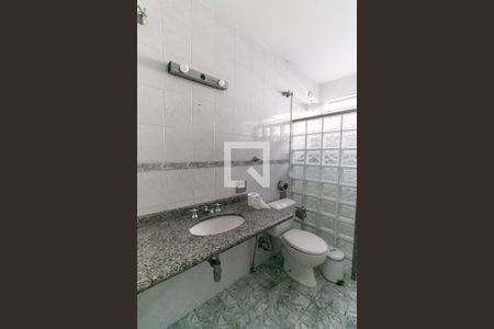 Casa à venda com 134m², 3 quartos e 2 vagas Casa à venda com 134m², 3 quartos e 2 vagasBanheiro Social