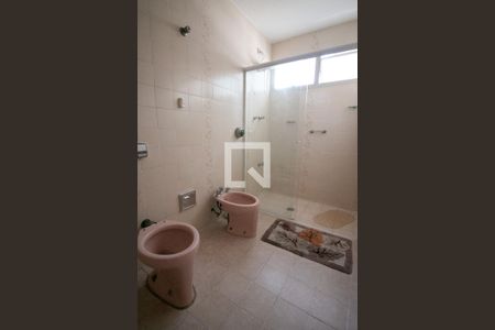 Casa à venda com 134m², 3 quartos e 2 vagas Casa à venda com 134m², 3 quartos e 2 vagasBanheiro da Suíte