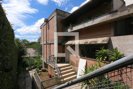 Casa à venda com 500m², 3 quartos e 8 vagasQuintal