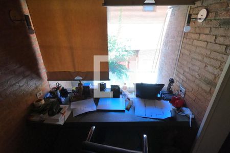 Casa à venda com 500m², 3 quartos e 8 vagasOffice
