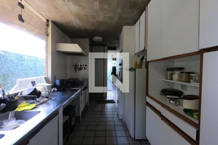 Casa à venda com 500m², 3 quartos e 8 vagasCozinha
