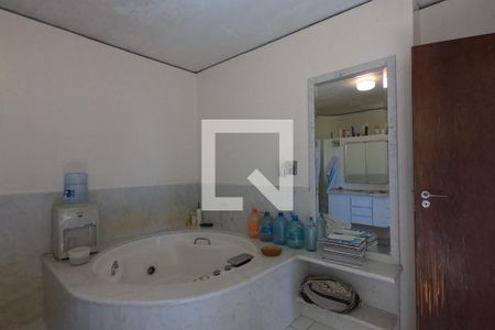 Casa à venda com 500m², 3 quartos e 8 vagasSuíte2 Banheiro