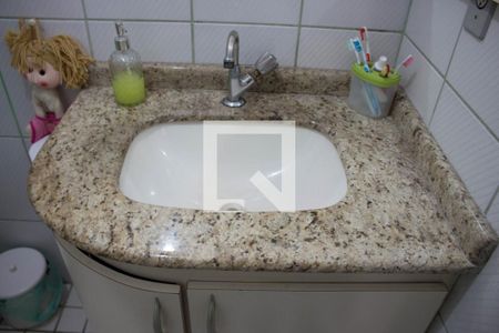 Casa à venda com 100m², 3 quartos e 2 vagas Casa à venda com 100m², 3 quartos e 2 vagasPia