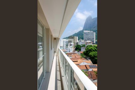 Apartamento para alugar com 68m², 2 quartos e 1 vagaVaranda da Sala