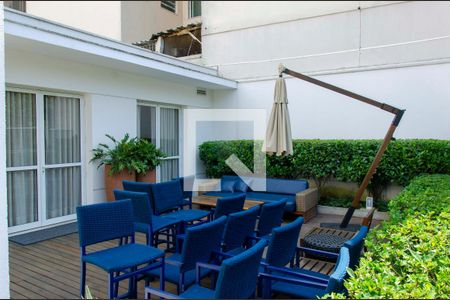 Apartamento para alugar com 68m², 2 quartos e 1 vagaÁrea comum - Churrasqueira