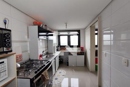 Apartamento à venda com 130m², 3 quartos e 2 vagasCozinha