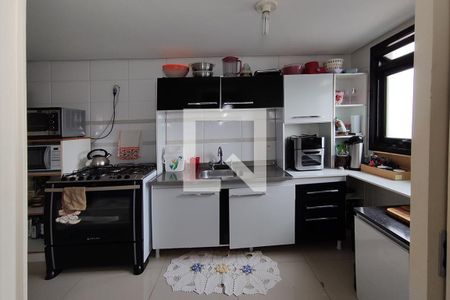 Apartamento à venda com 130m², 3 quartos e 2 vagasCozinha