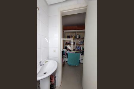 Apartamento à venda com 130m², 3 quartos e 2 vagasBanheiro 4