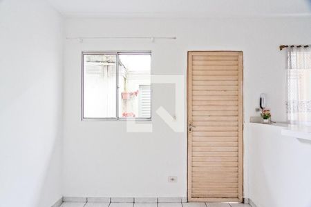 Sala de kitnet/studio para alugar com 1 quarto, 25m² em Vila Bandeirantes, São Paulo