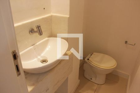 Lavabo de apartamento para alugar com 2 quartos, 113m² em Boqueirão, Santos