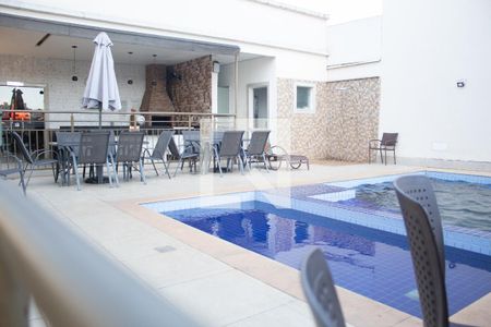 Apartamento para alugar com 48m², 2 quartos e 1 vaga Apartamento para alugar com 48m², 2 quartos e 1 vagaÁrea comum - Piscina