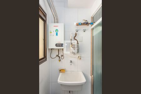 Apartamento para alugar com 65m², 3 quartos e 1 vagaÁrea de Serviço