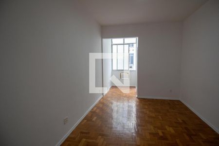 Sala/Quarto de kitnet/studio à venda com 1 quarto, 30m² em Laranjeiras, Rio de Janeiro