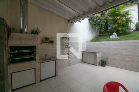 Casa à venda com 275m², 3 quartos e 4 vagasChurrasqueira