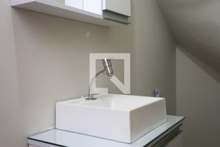 Lavabo de casa à venda com 2 quartos, 140m² em Jardim Bom Tempo, Taboão da Serra