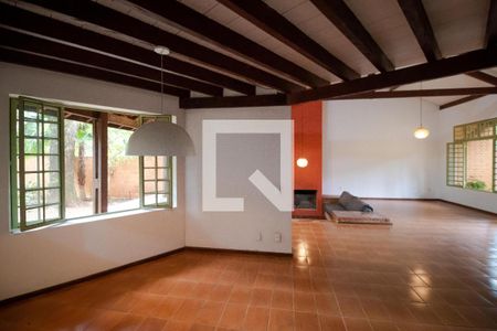 Casa à venda com 237m², 3 quartos e 3 vagas Casa à venda com 237m², 3 quartos e 3 vagasSala de Jantar