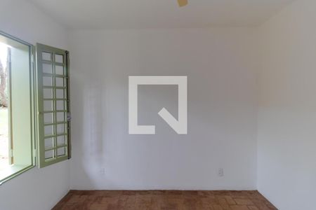 Casa à venda com 237m², 3 quartos e 3 vagas Casa à venda com 237m², 3 quartos e 3 vagasSuíte