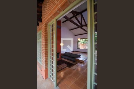 Casa à venda com 237m², 3 quartos e 3 vagas Casa à venda com 237m², 3 quartos e 3 vagasSalas