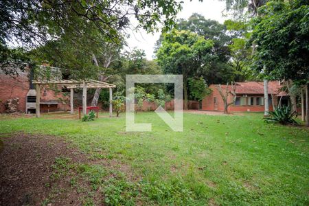 Casa à venda com 237m², 3 quartos e 3 vagas Casa à venda com 237m², 3 quartos e 3 vagasQuintal