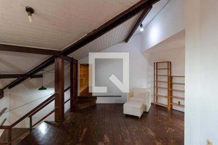 Casa à venda com 237m², 3 quartos e 3 vagas Casa à venda com 237m², 3 quartos e 3 vagasMezanino