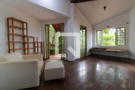 Casa à venda com 237m², 3 quartos e 3 vagas Casa à venda com 237m², 3 quartos e 3 vagasMezanino