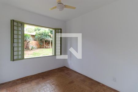 Casa à venda com 237m², 3 quartos e 3 vagas Casa à venda com 237m², 3 quartos e 3 vagasSuíte