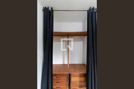 Casa à venda com 237m², 3 quartos e 3 vagas Casa à venda com 237m², 3 quartos e 3 vagasQuarto 02 - Armário