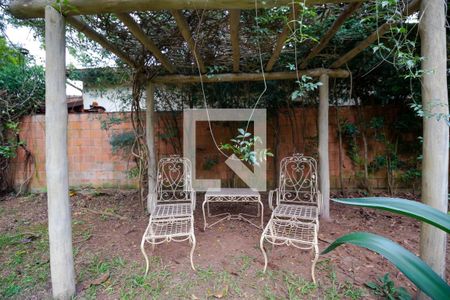 Casa à venda com 237m², 3 quartos e 3 vagas Casa à venda com 237m², 3 quartos e 3 vagaspergolado